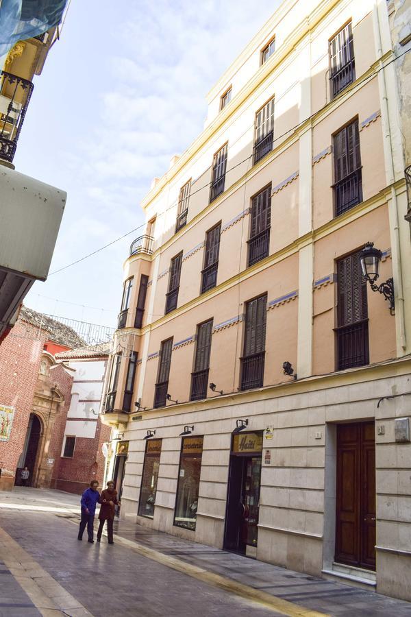 Letmalaga Comedy Exterior photo