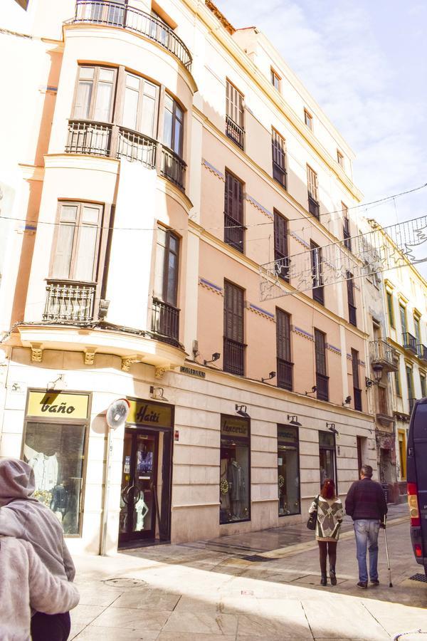Letmalaga Comedy Exterior photo